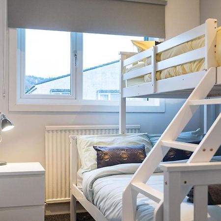 Lovely 3-Bedroom Flat With Free Parking Bridge of Allan Exterior photo
